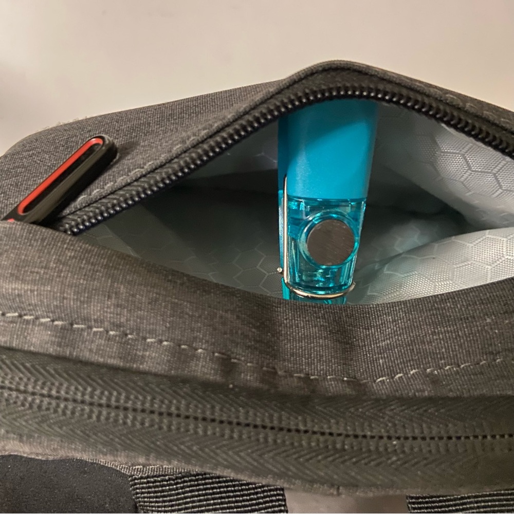 Alienware Mobile Edge Carrying Case Backpack - image 6